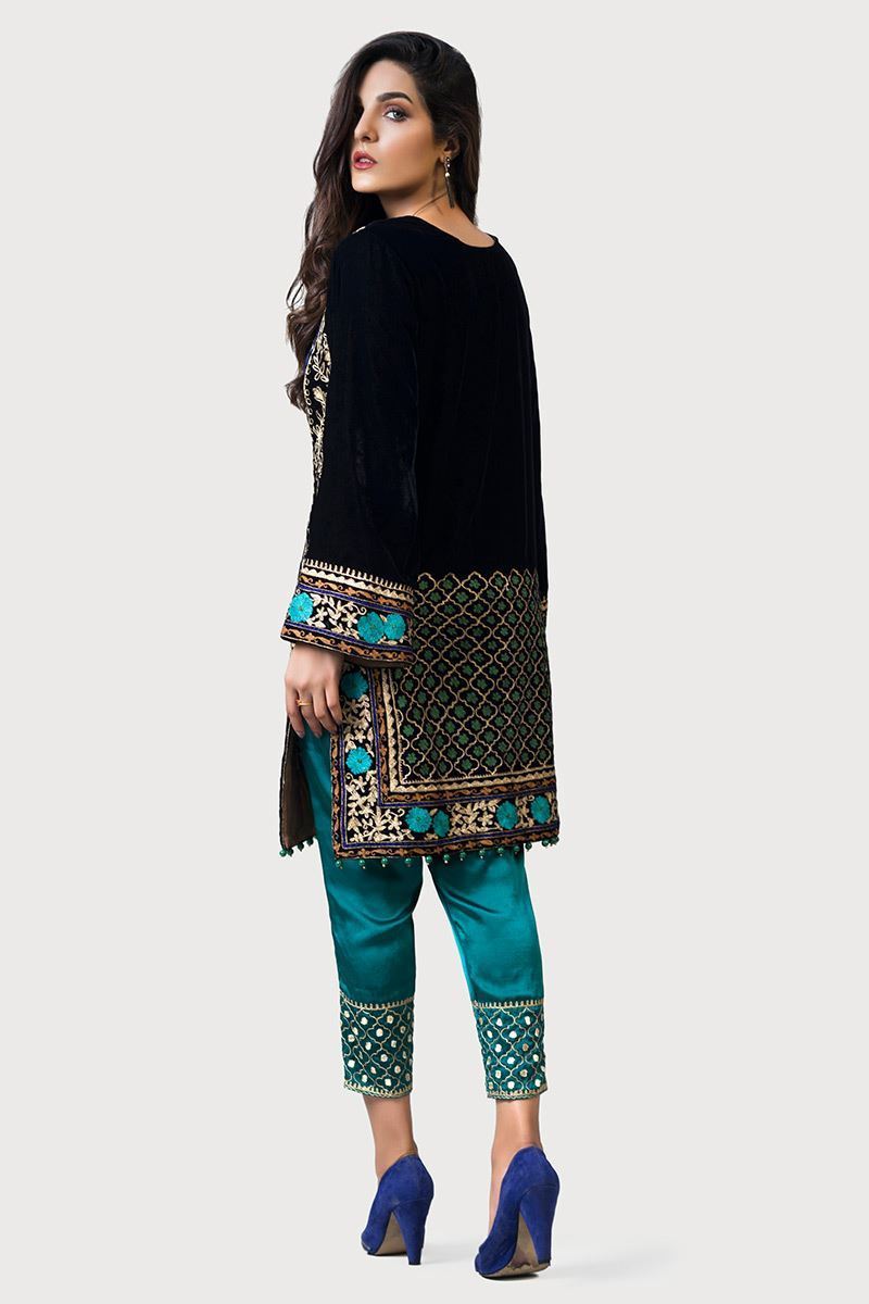 Picture of Luxurious black