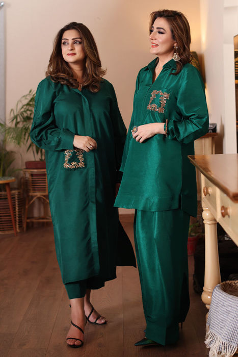 Ghania Zafar (Bottle Green) Short Shirt and Pants