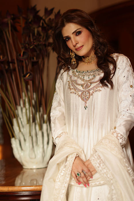 Vanniya Shirt, Dupatta and Lehenga