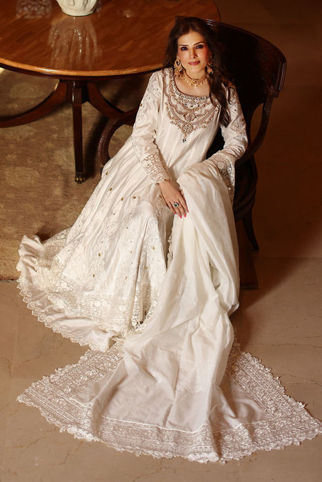 Vanniya Shirt, Dupatta and Lehenga