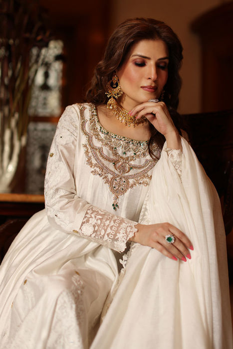 Vanniya Shirt, Dupatta and Lehenga