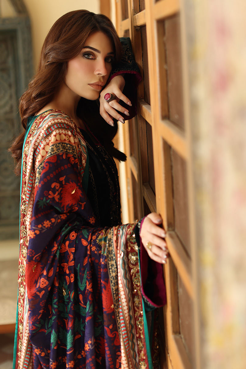 Picture of Liyana Velvet Shawl