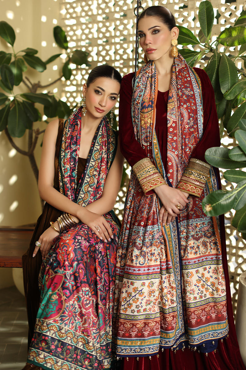 Picture of Maelin Velvet Shawl